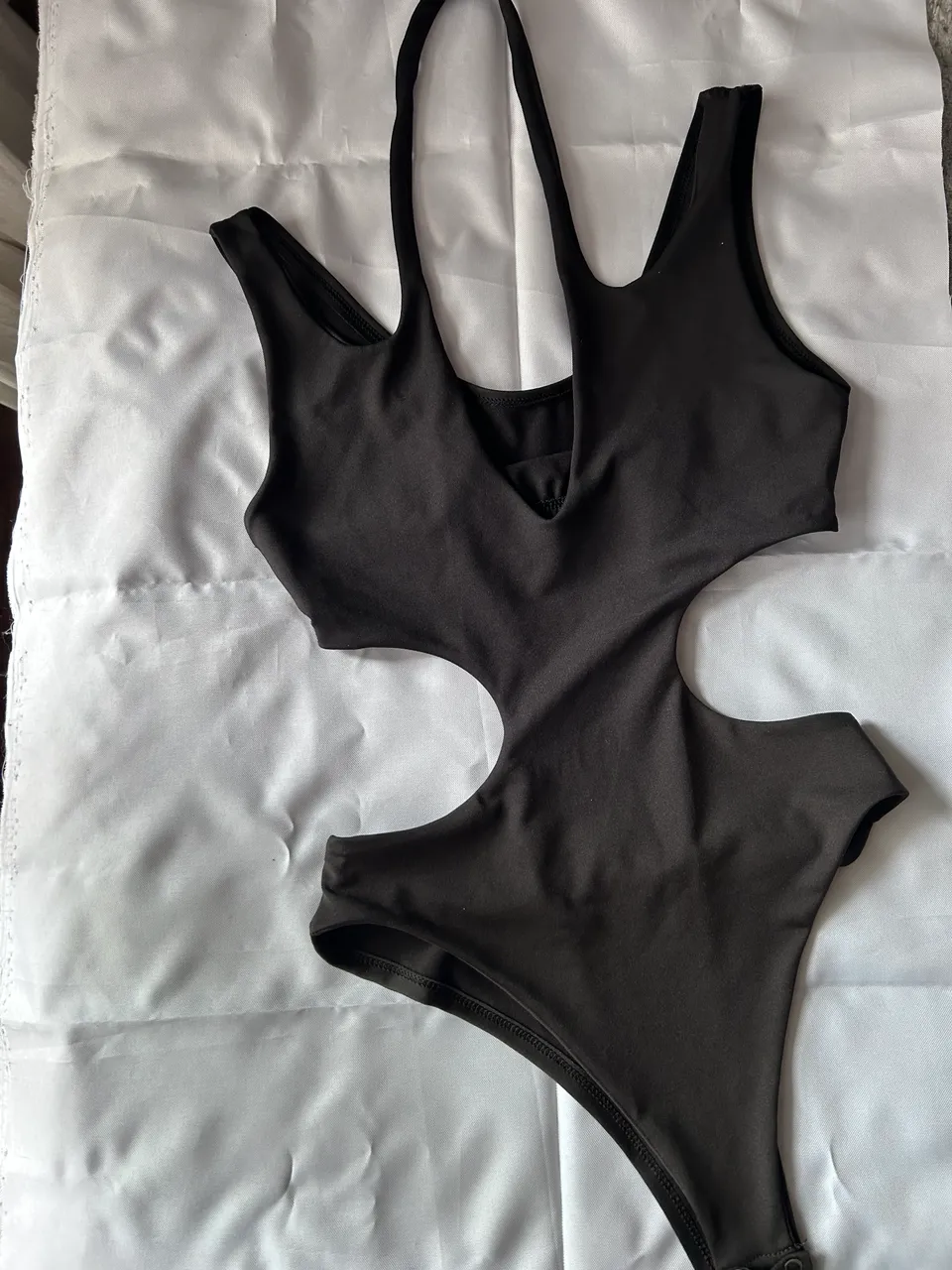 Body A ≠ - imagen 1