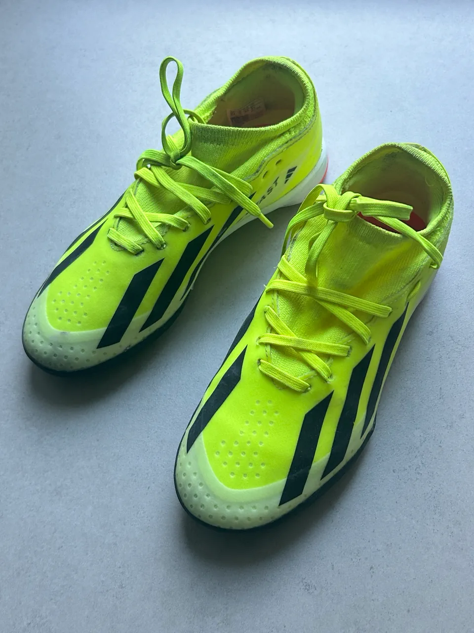 adidas · Talle AR 34