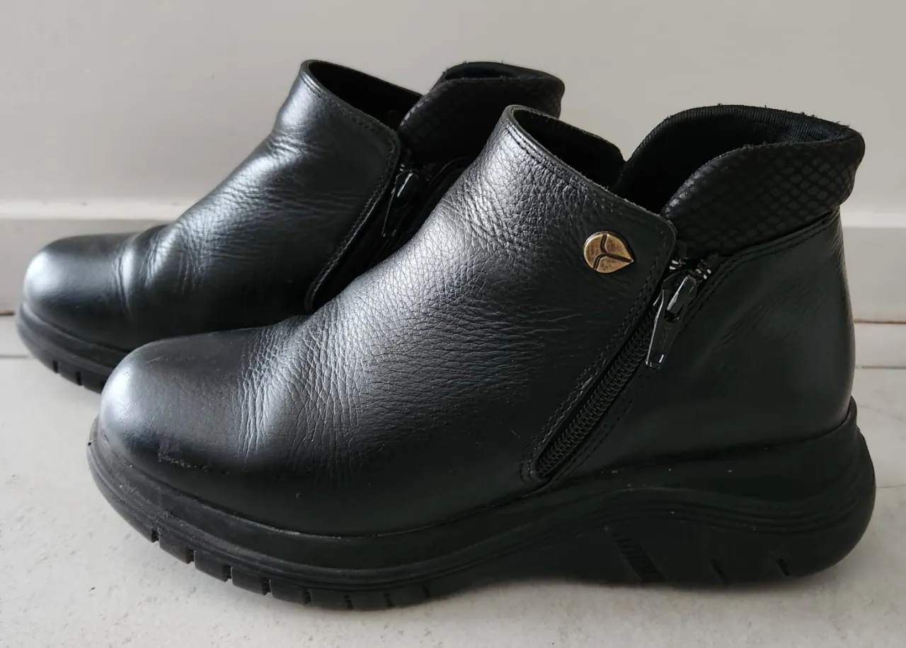 Botas Otro · Talle AR 38