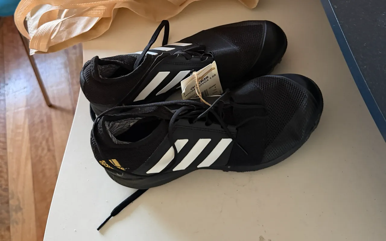 Zapatillas adidas - imagen 1