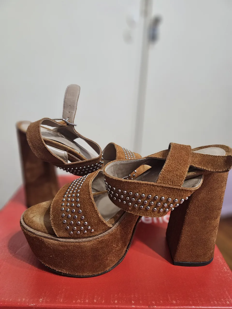 Maggio y rosseto · Talle AR 38