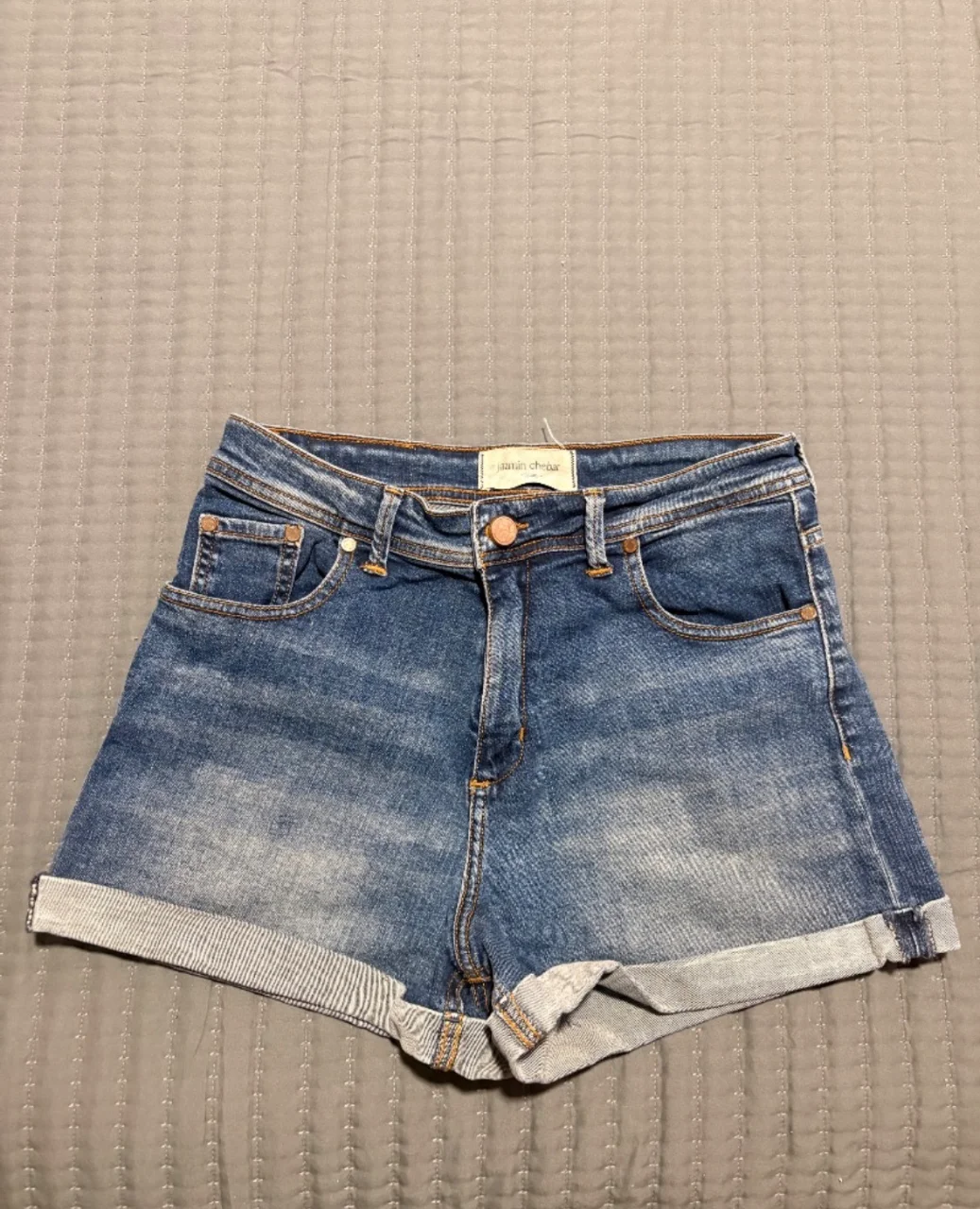 Short Jazmín Chebar - imagen 1
