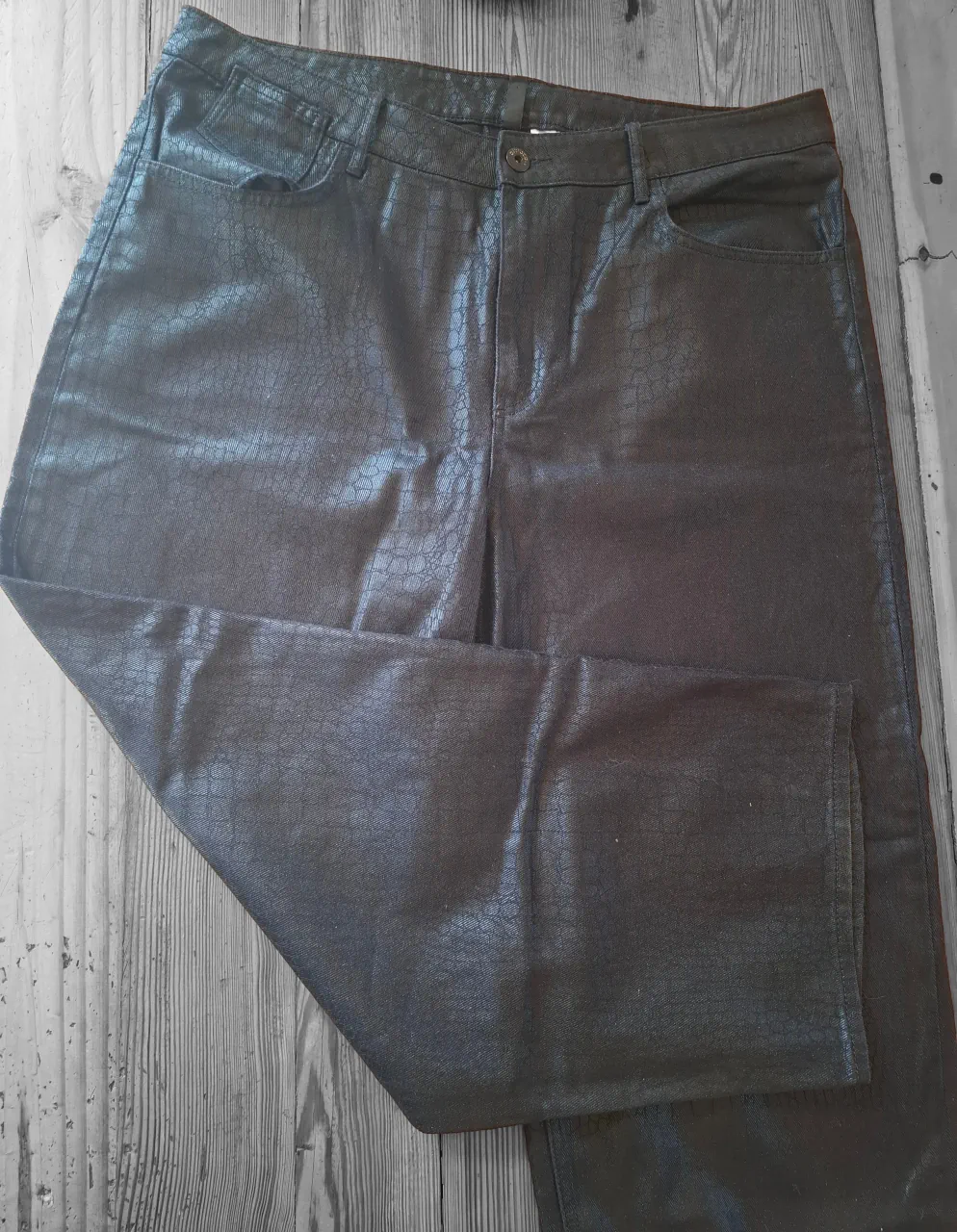 Divided · Talle XL