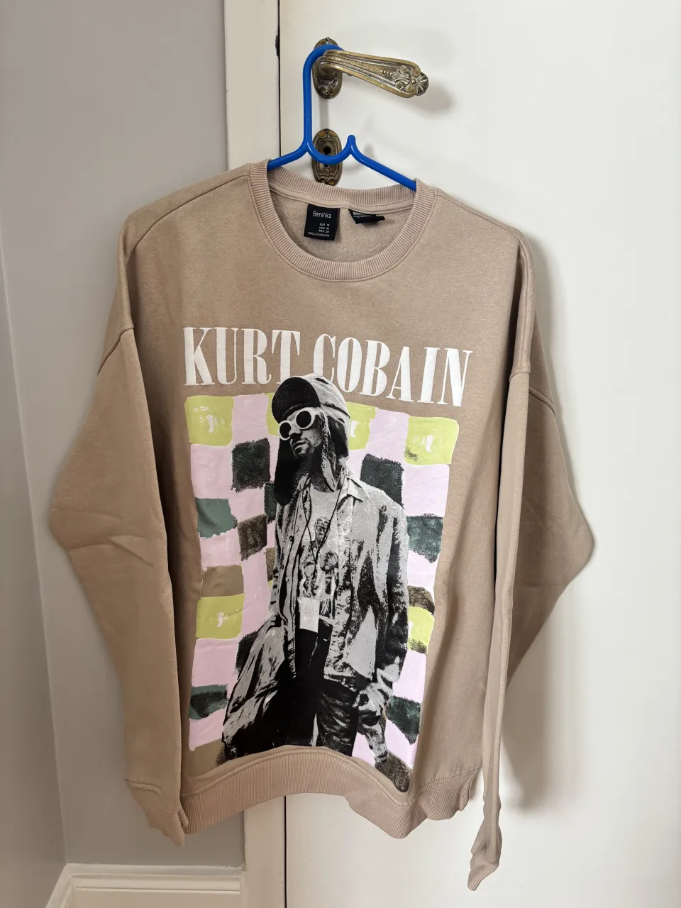 Buzo Bershka - imagen 1