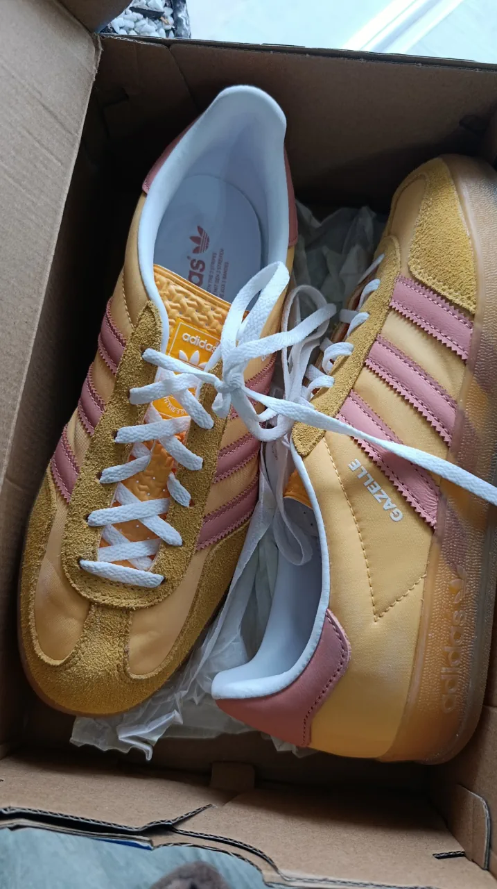 Zapatillas adidas - imagen 1