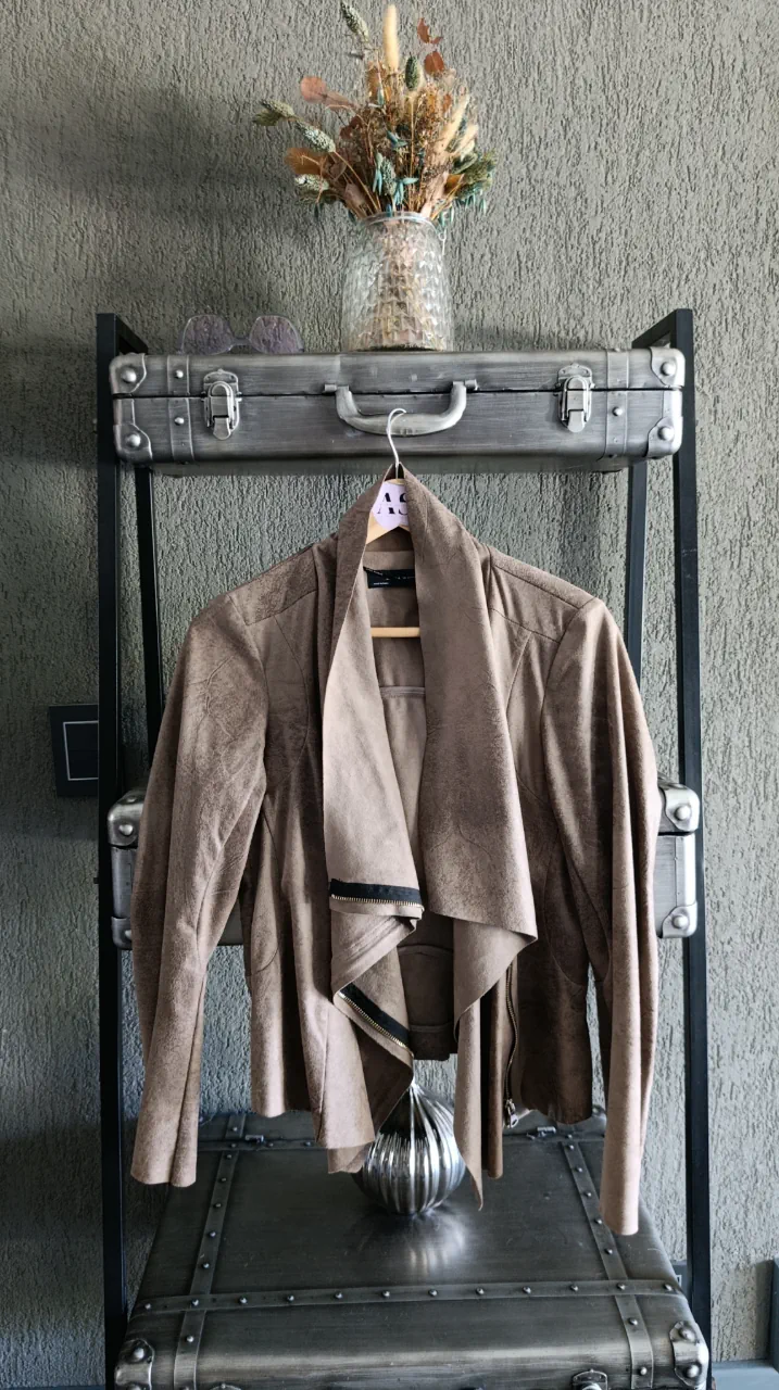 Zara Woman · Talle L