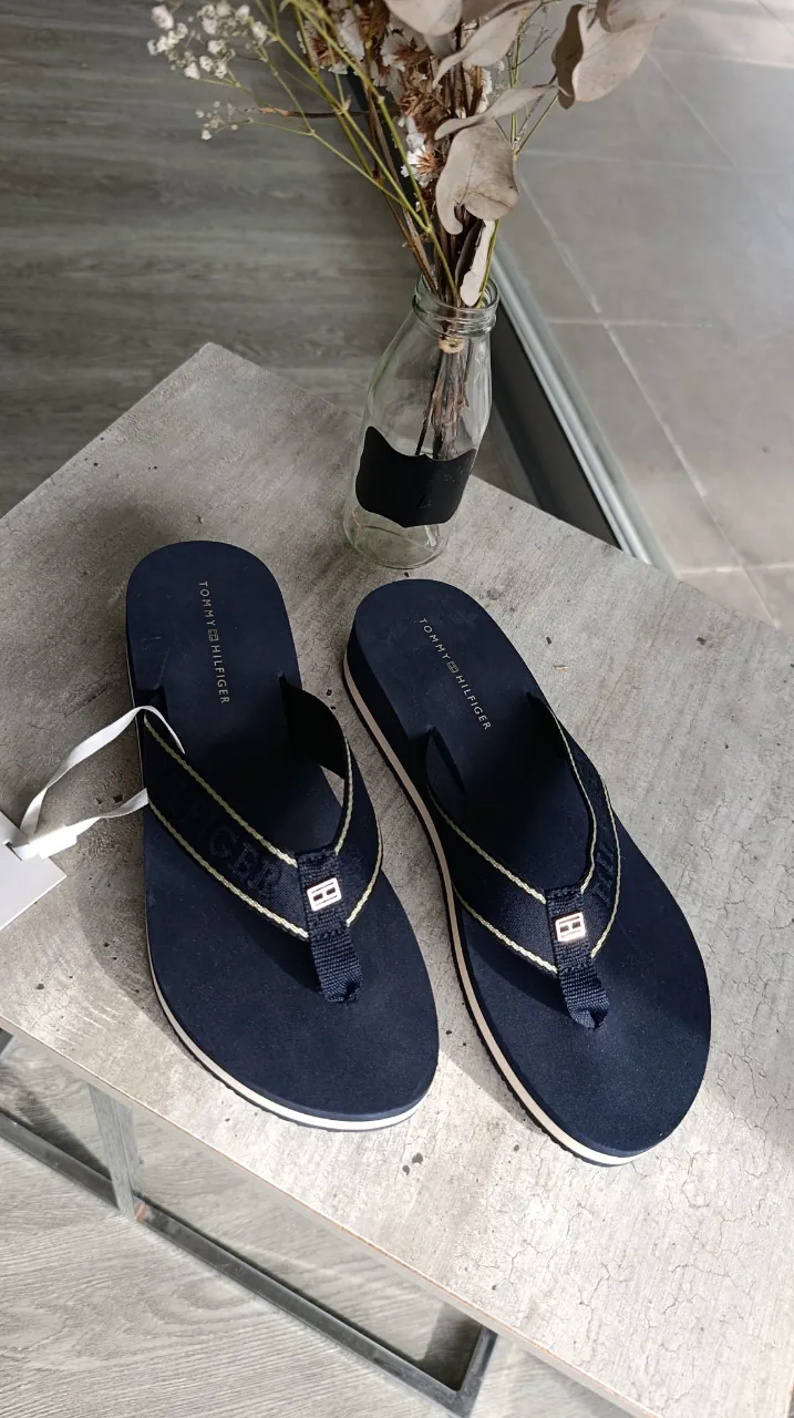 Tommy Hilfiger · Talle EU 40