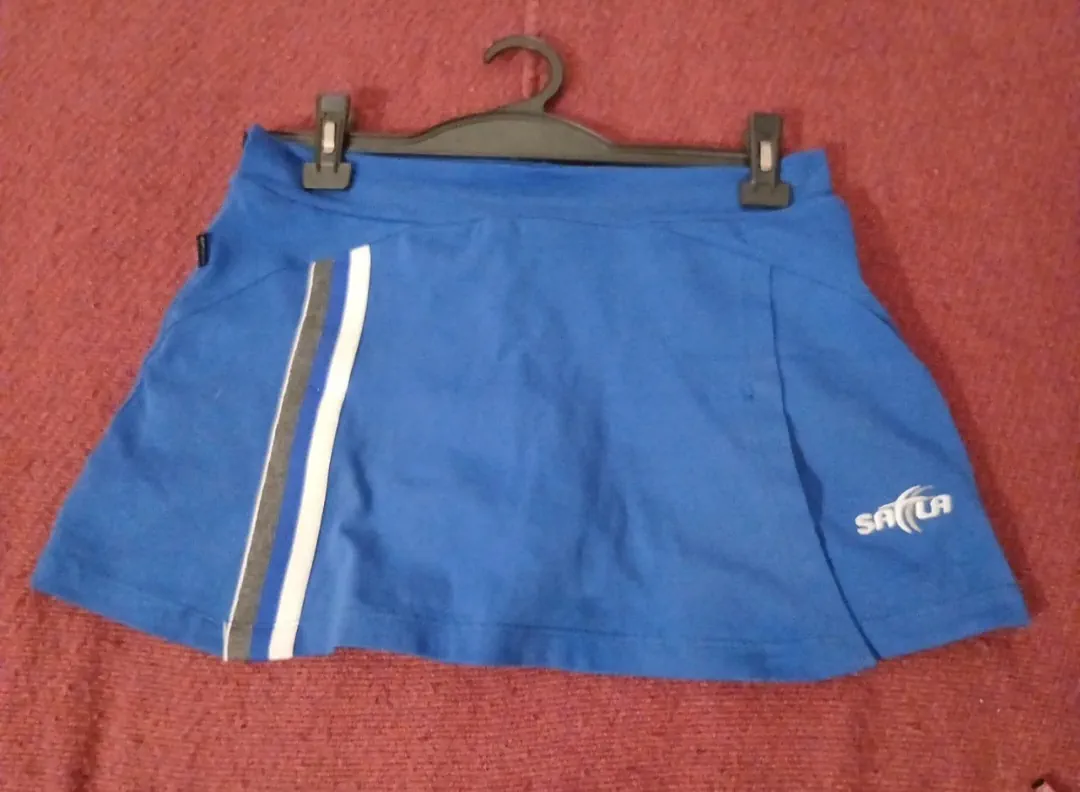 Salta sportswear design · Talle 2