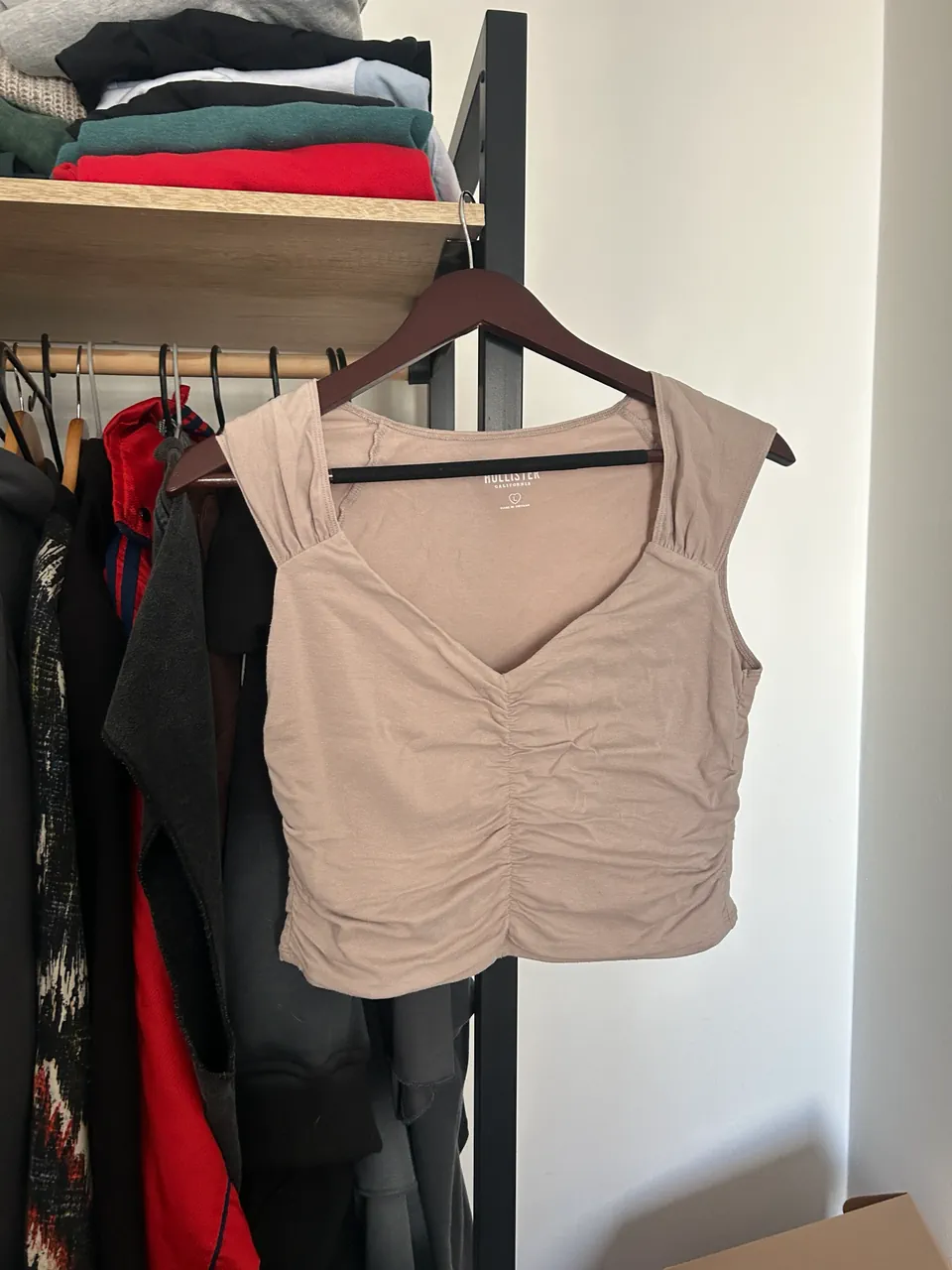 Hollister · Talle L