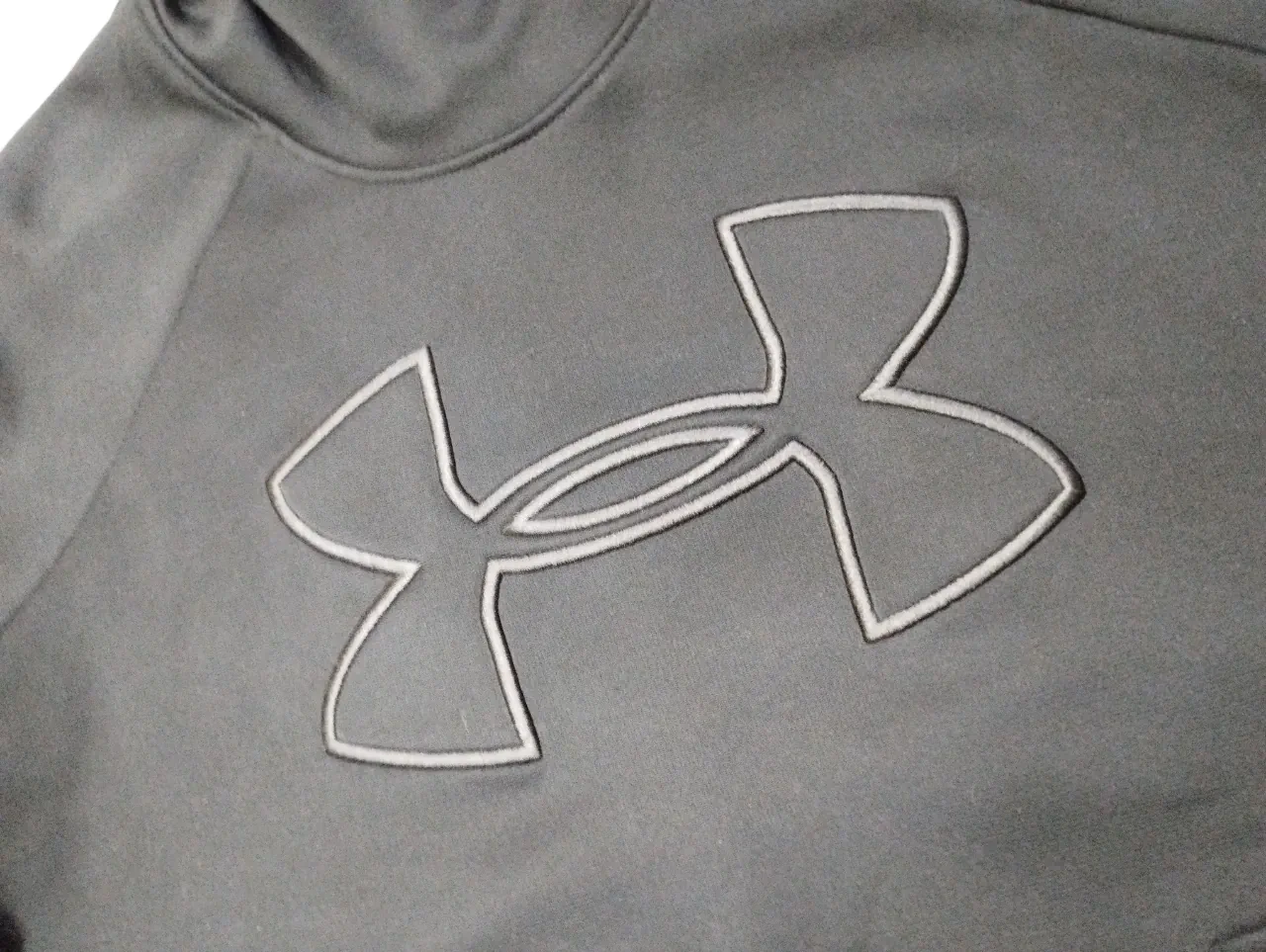 Buzo Under Armour - imagen 4