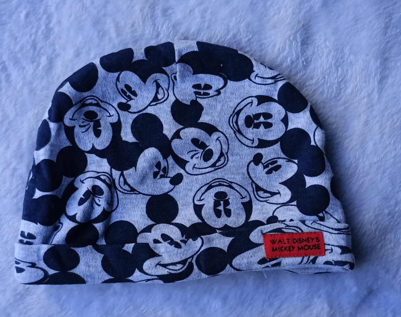 Gorra y gorro Disney