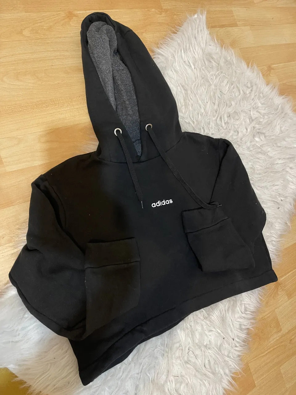 Buzo adidas · Talle M