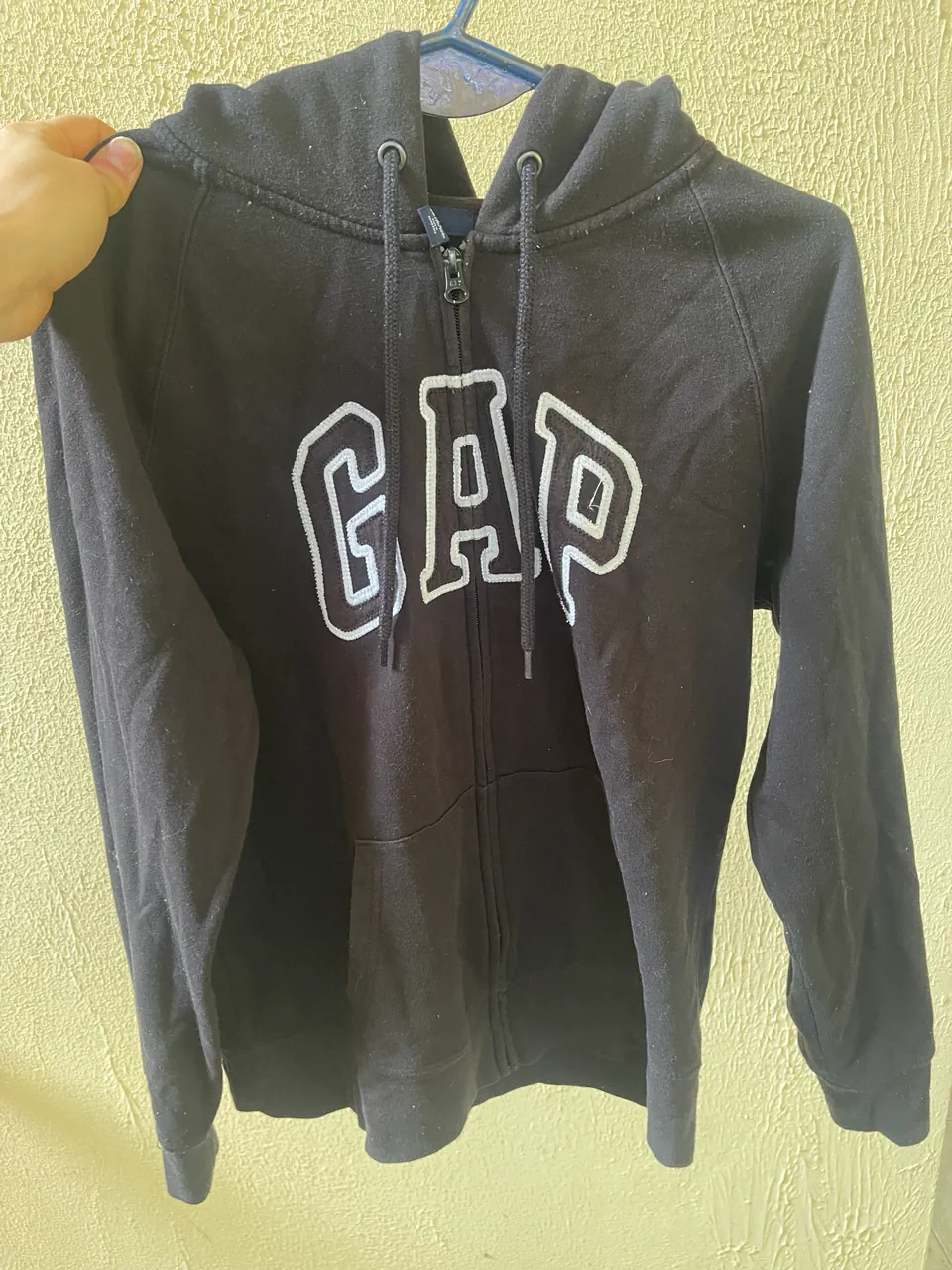 Buzo GAP - imagen 1