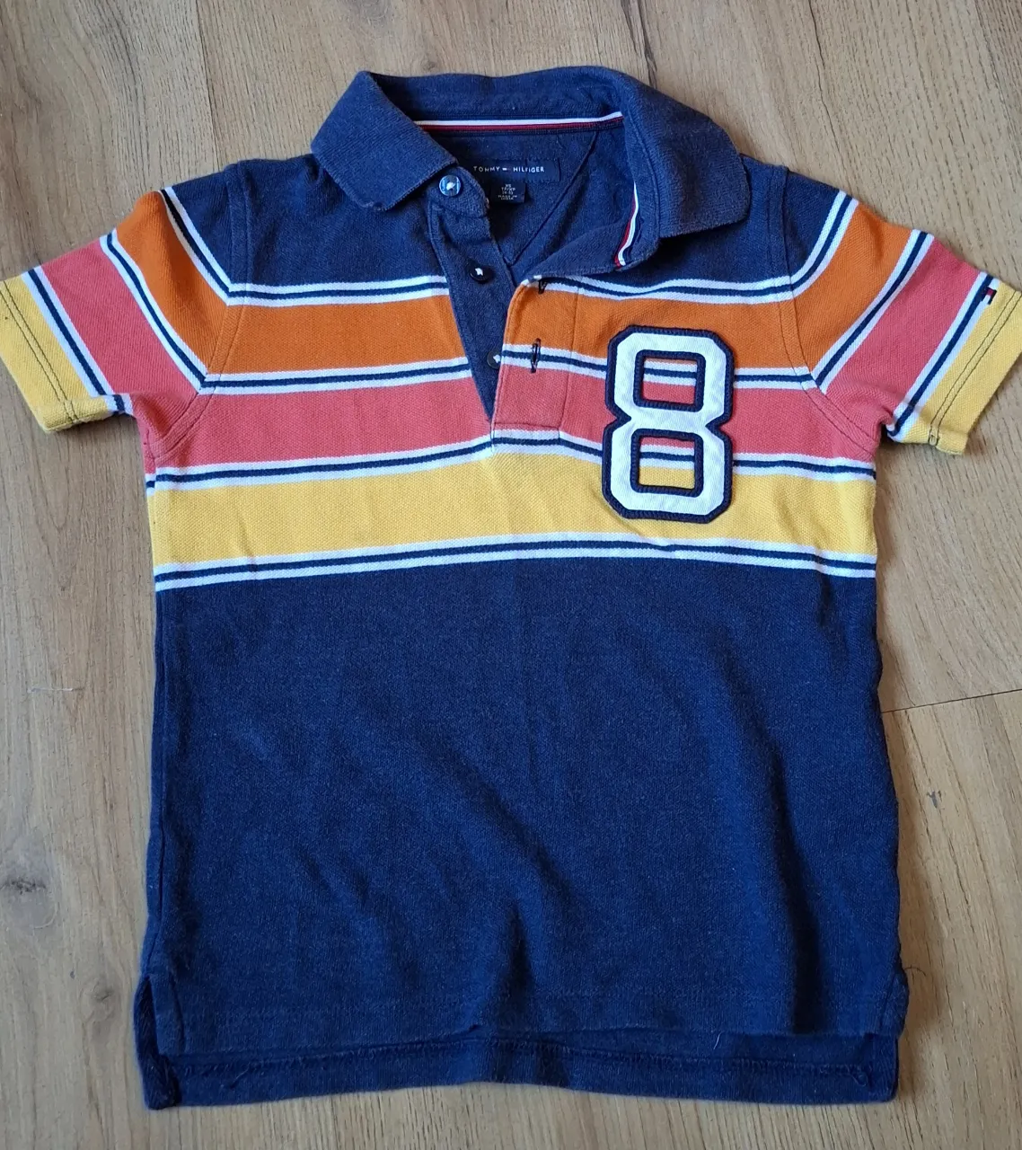 Chomba Tommy Hilfiger · Talle 5 años / 110 cm