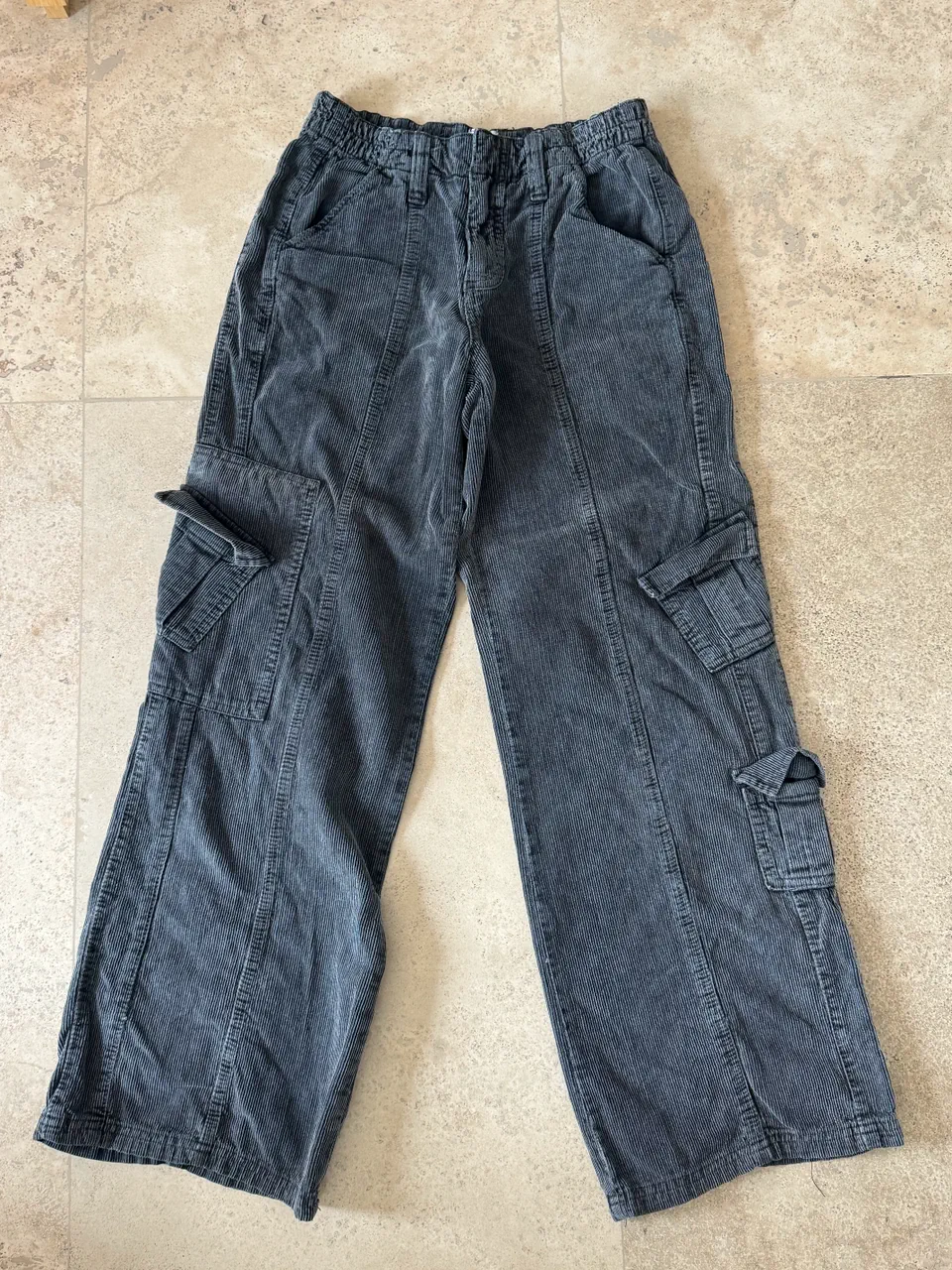 Pantalón Urban Outfitters - imagen 1