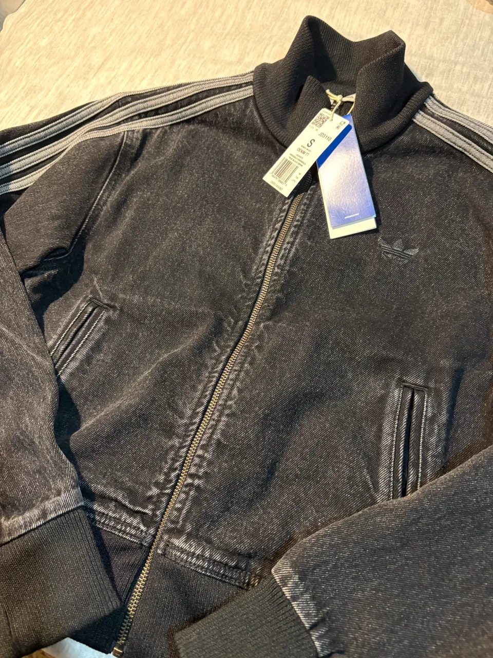 Campera adidas · Talle S