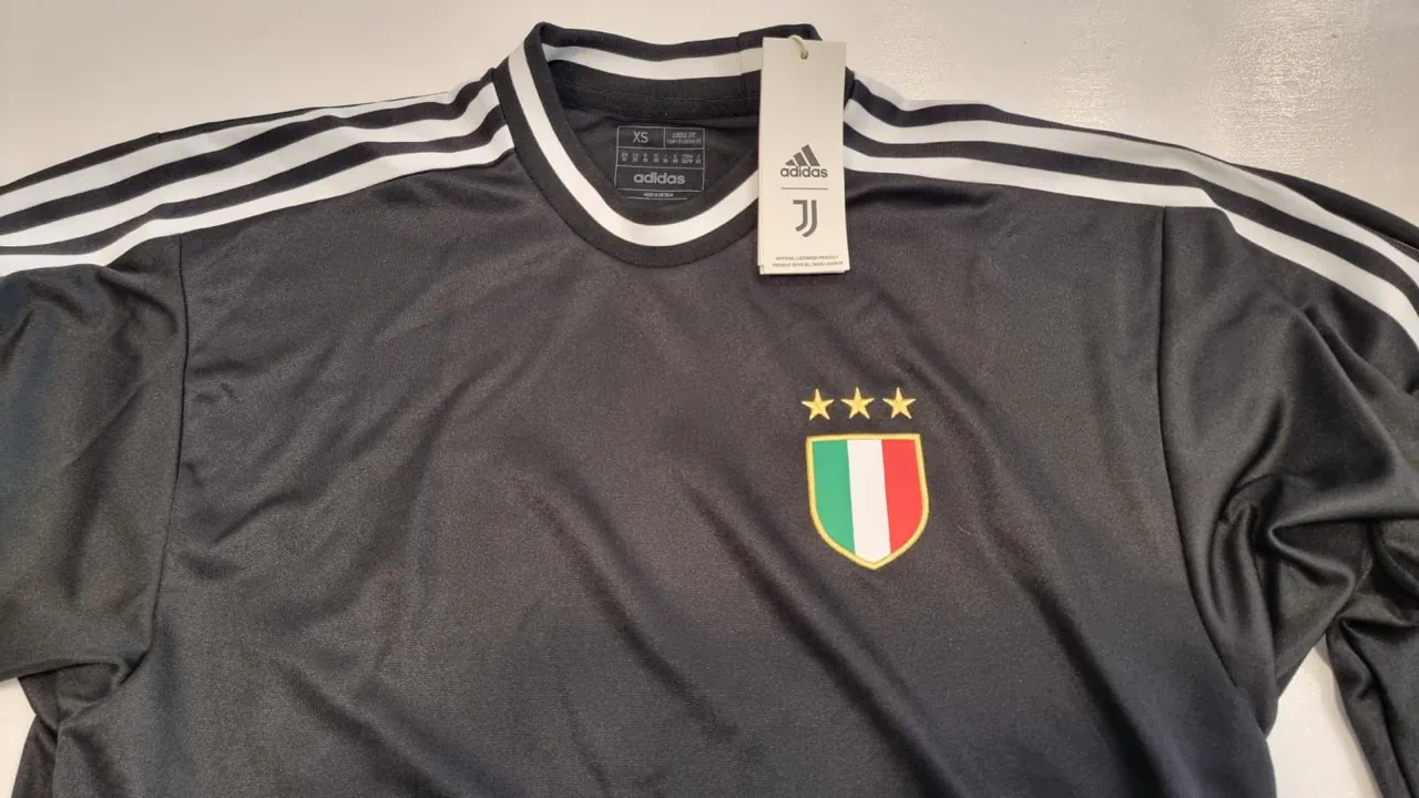 Buzo adidas · Talle XS