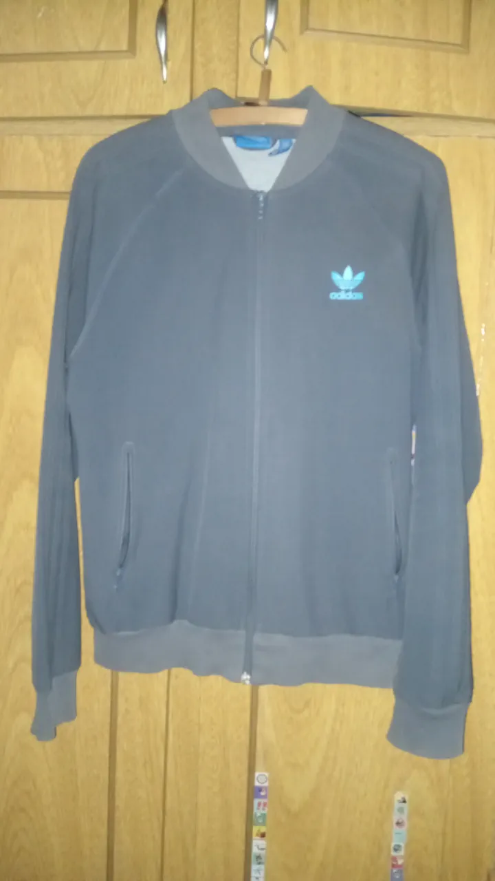 adidas · Talle M