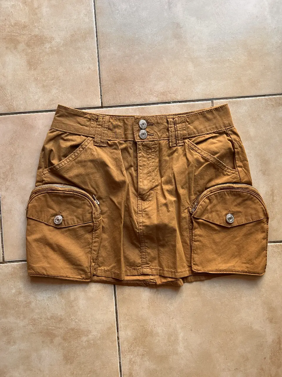 Pollera Bershka · Talle EU 36