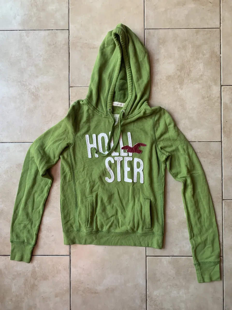 Buzo Hollister · Talle M