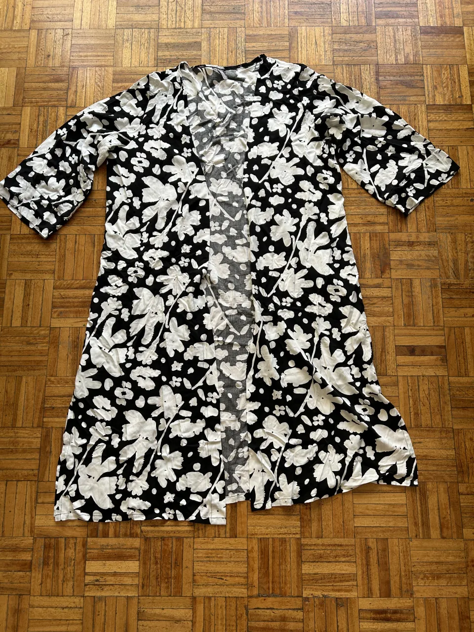 Kimono A ≠ - imagen 1