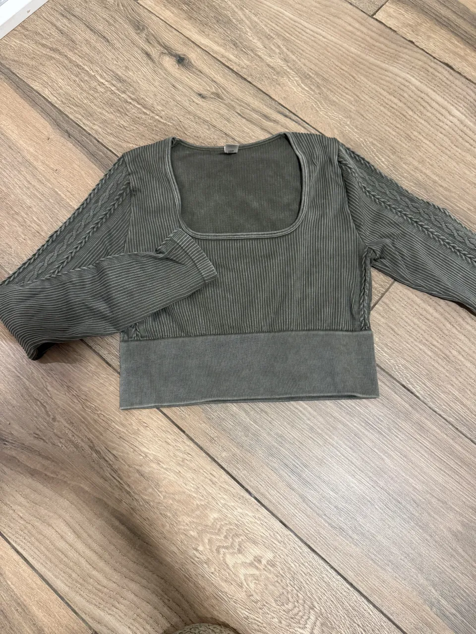 Remera Hym · Talle M