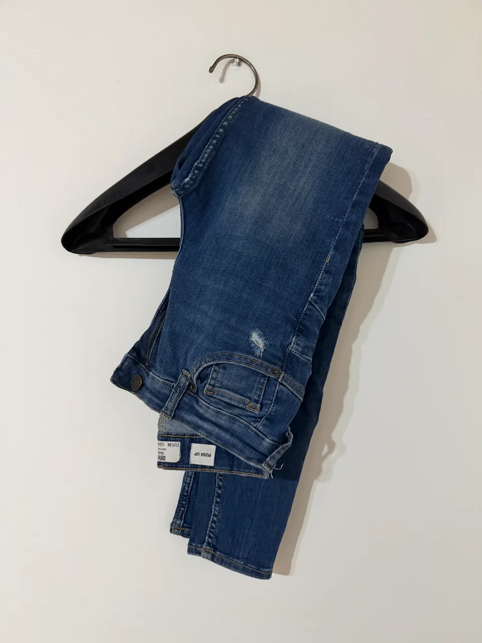 Jean Bershka · Talle EU 36