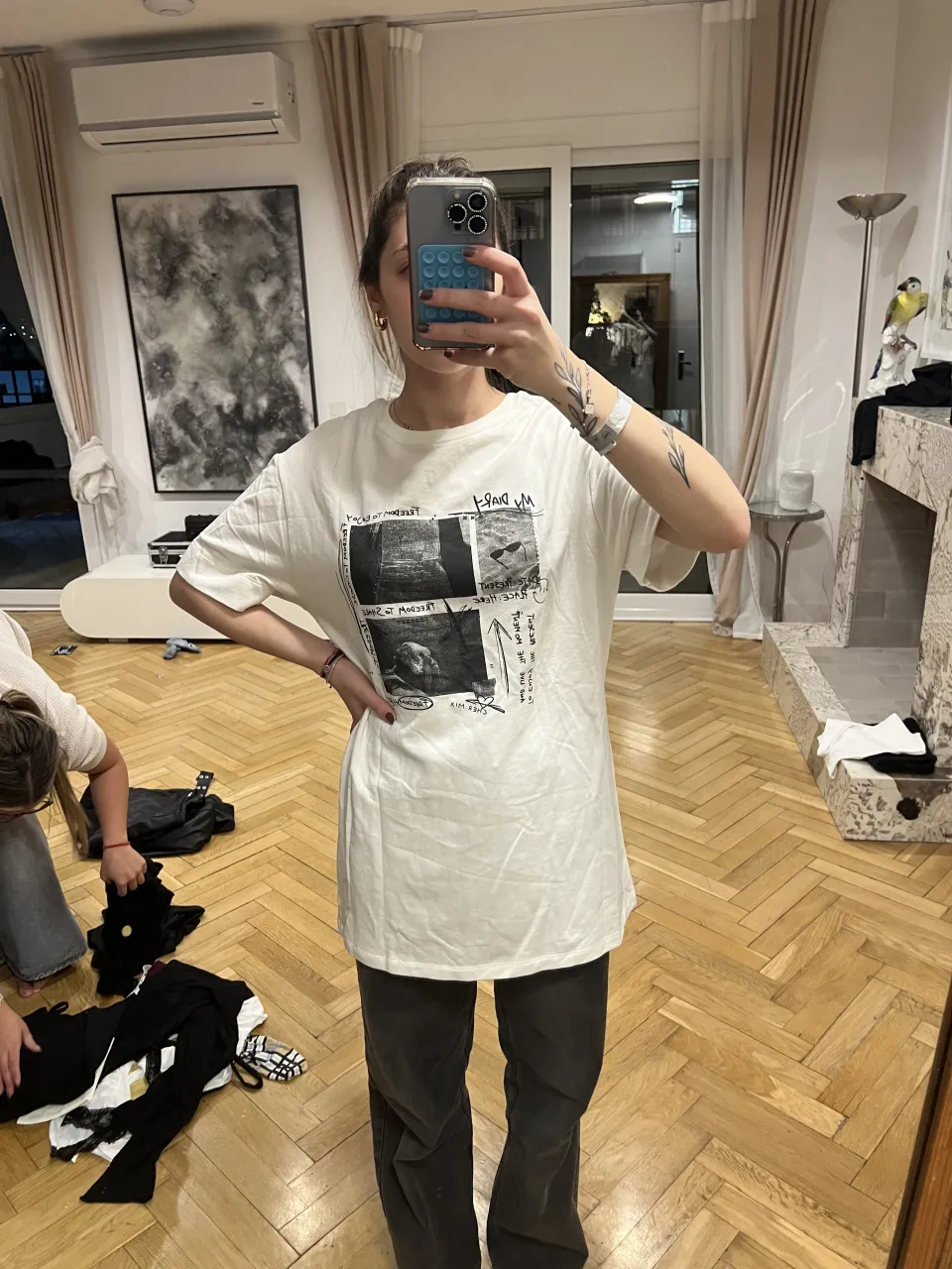 Remera CHER. · Talle M