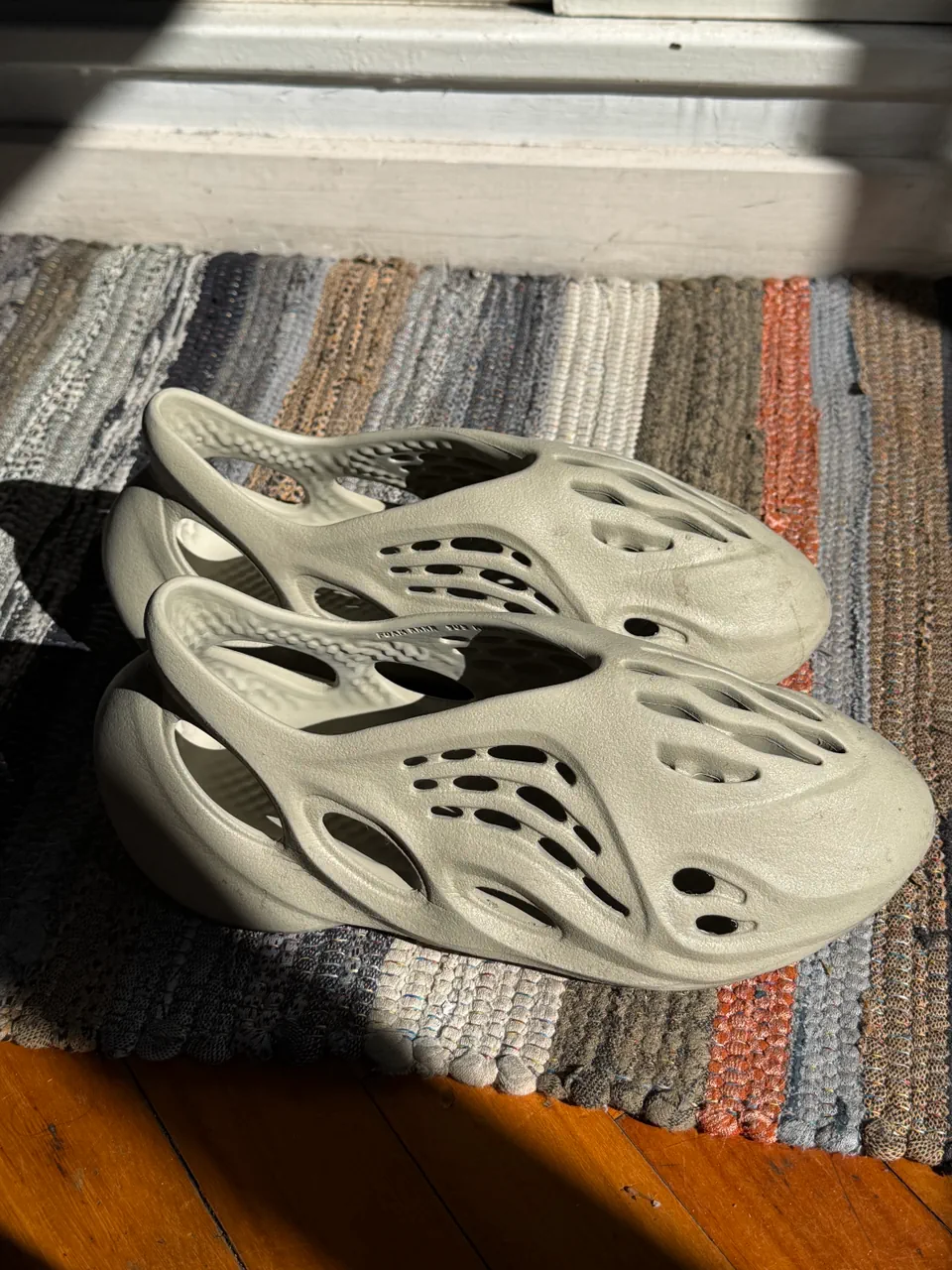 Yeezy · Talle US 9