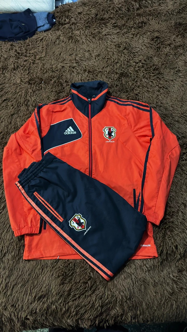 Conjunto adidas - imagen 1