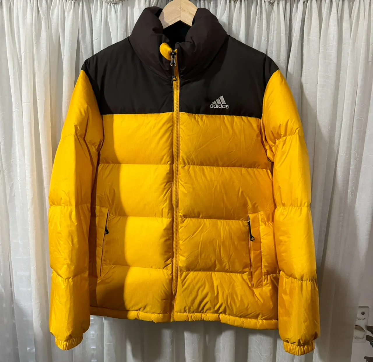 adidas · Talle L
