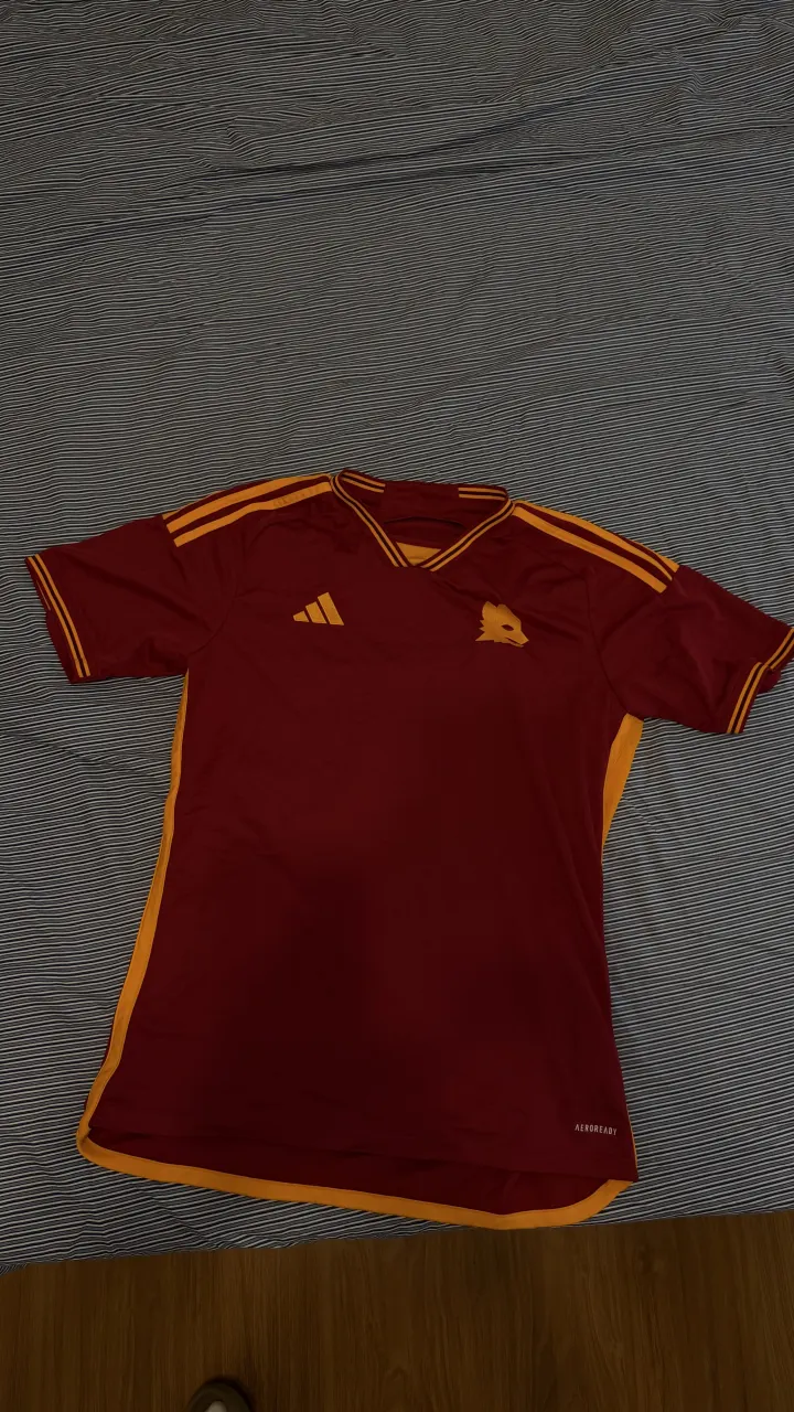 adidas · Talle M