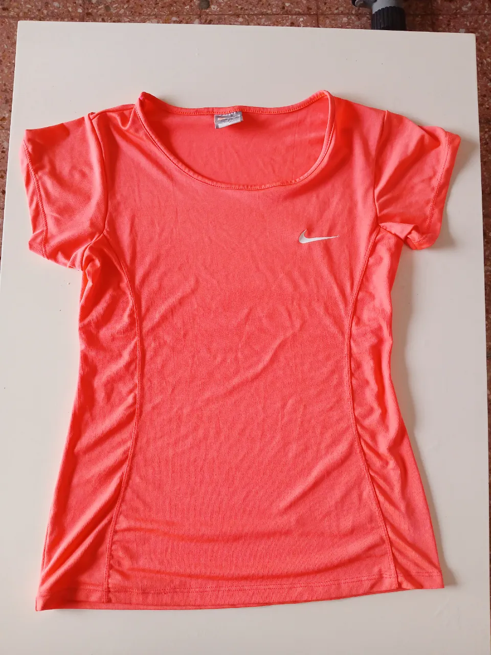 Remera Replica · Talle L