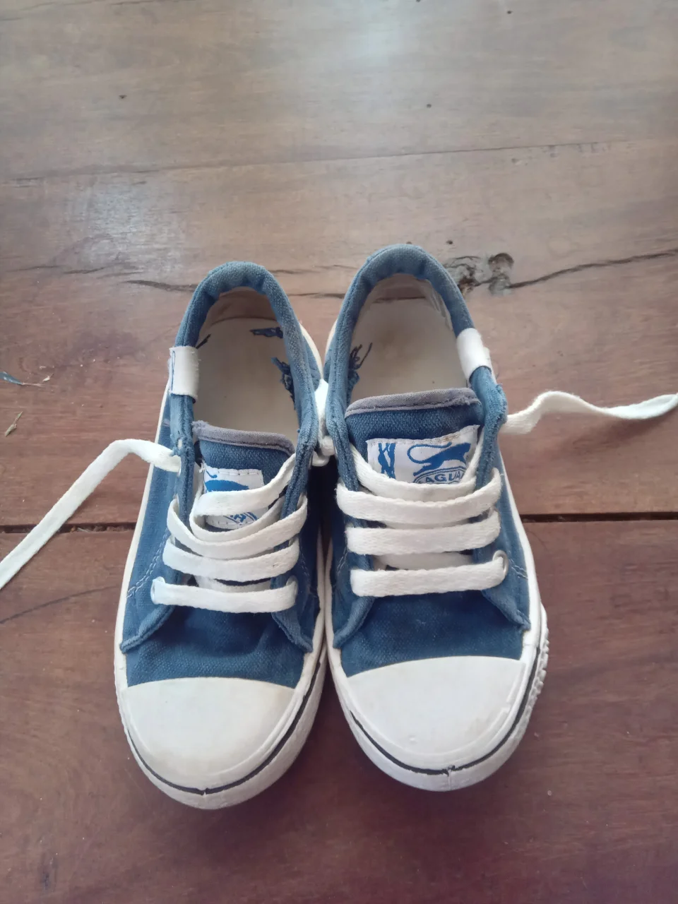 Zapatillas Jaguar · Talle AR 28
