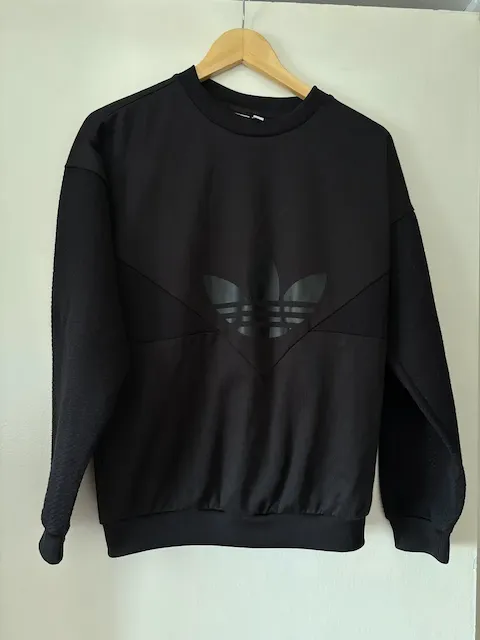 adidas · Talle M