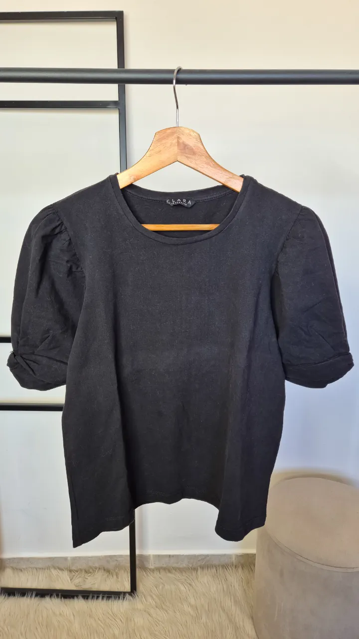 Remera Clara Ibarguren · Talle S