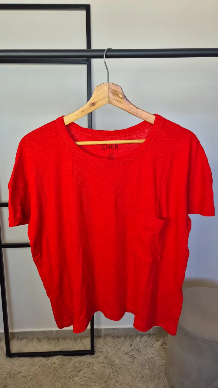Remera CHER. - imagen 1