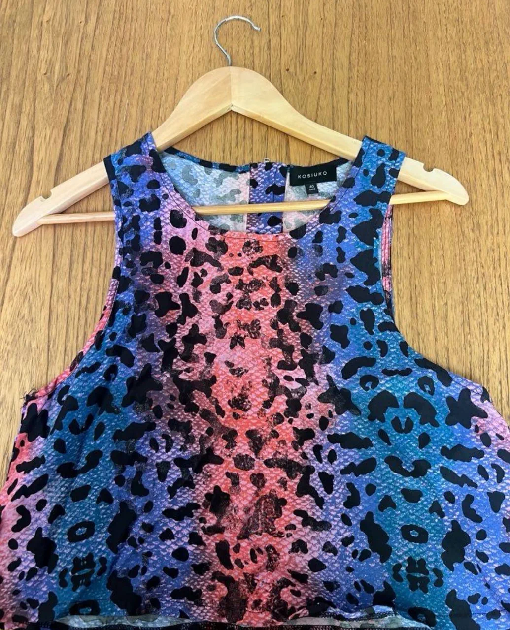 Musculosa Kosiuko - imagen 1