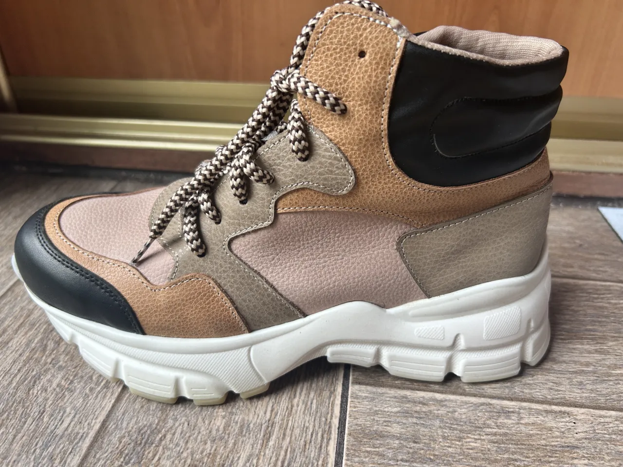 Zapatillas De fábrica · Talle AR 40