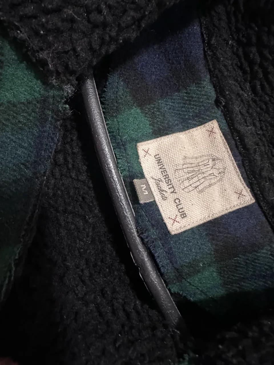 Campera University Club - imagen 2