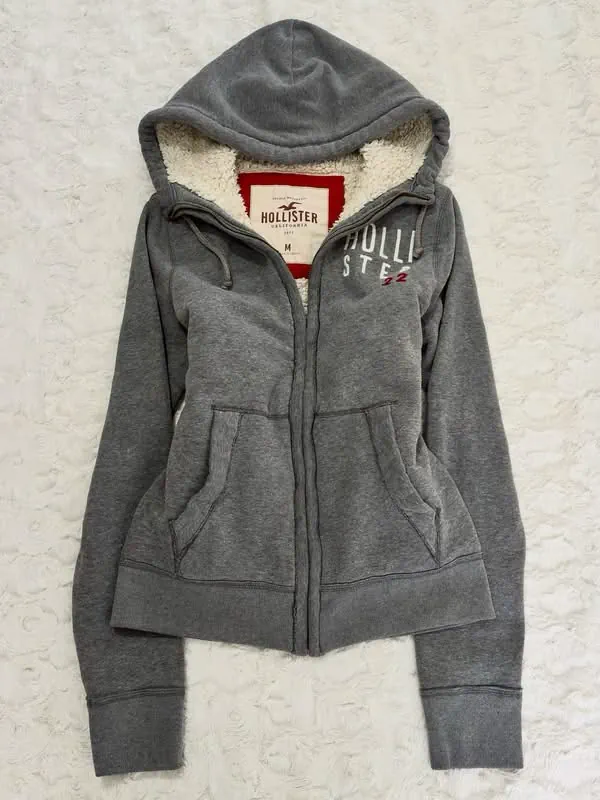 Buzo Hollister · Talle M