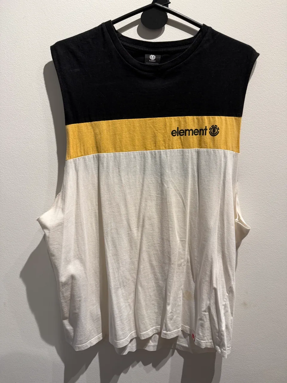 Musculosa Element - imagen 1