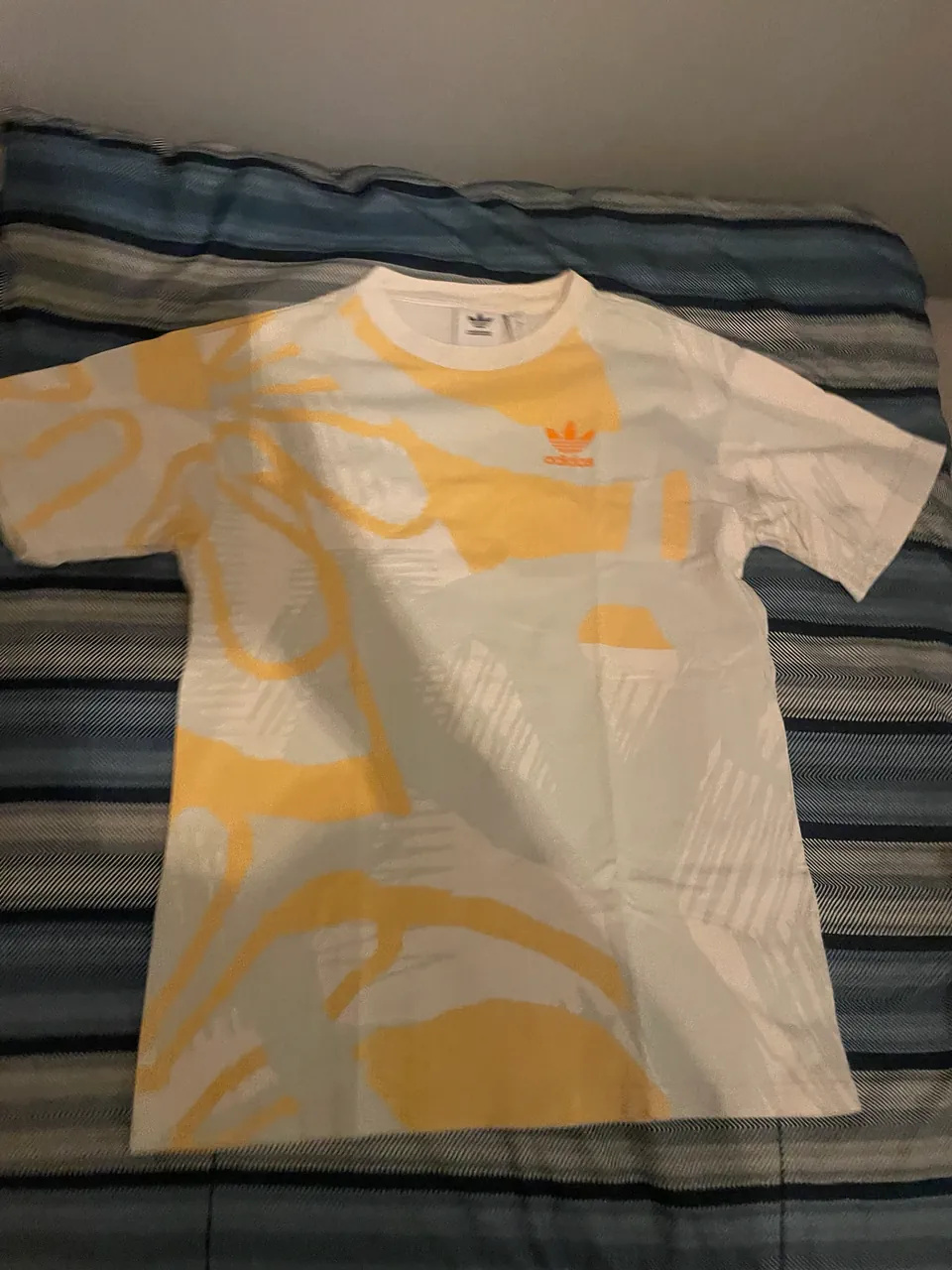 adidas · Talle S