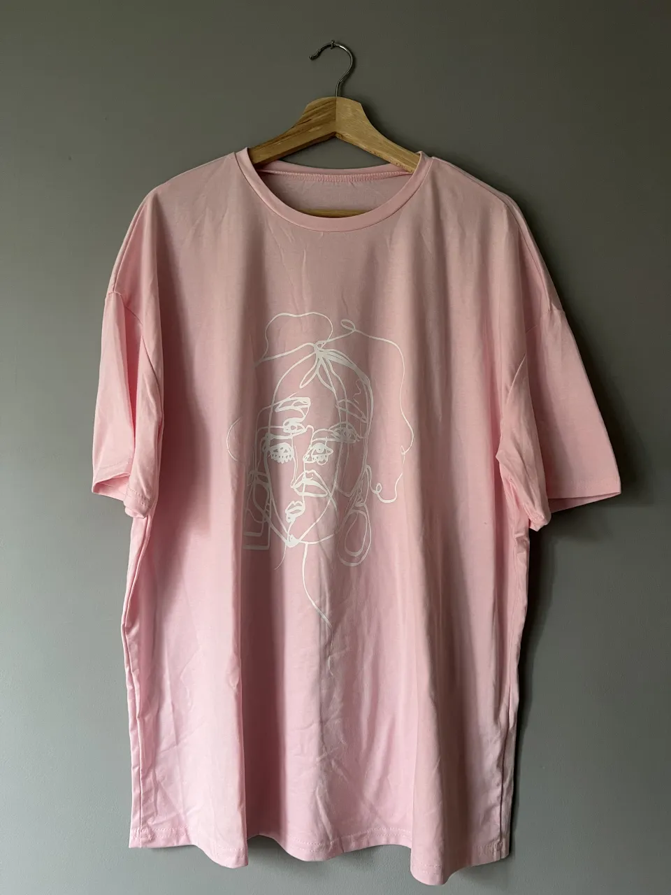 Remera Shein · Talle L