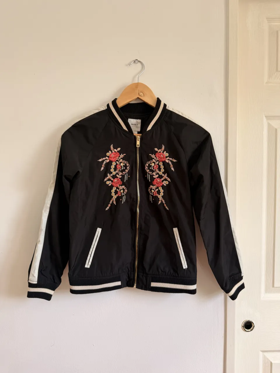 Campera bomber Forever 21 · Talle 12 años / 152 cm