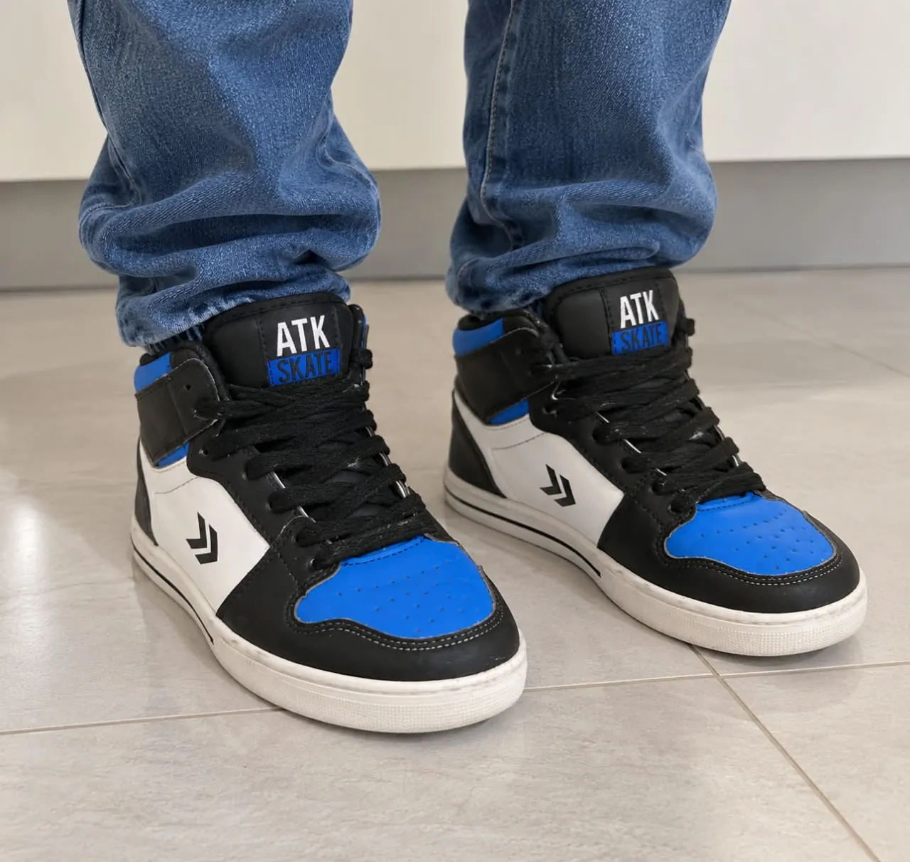 Atomik · Talle AR 31