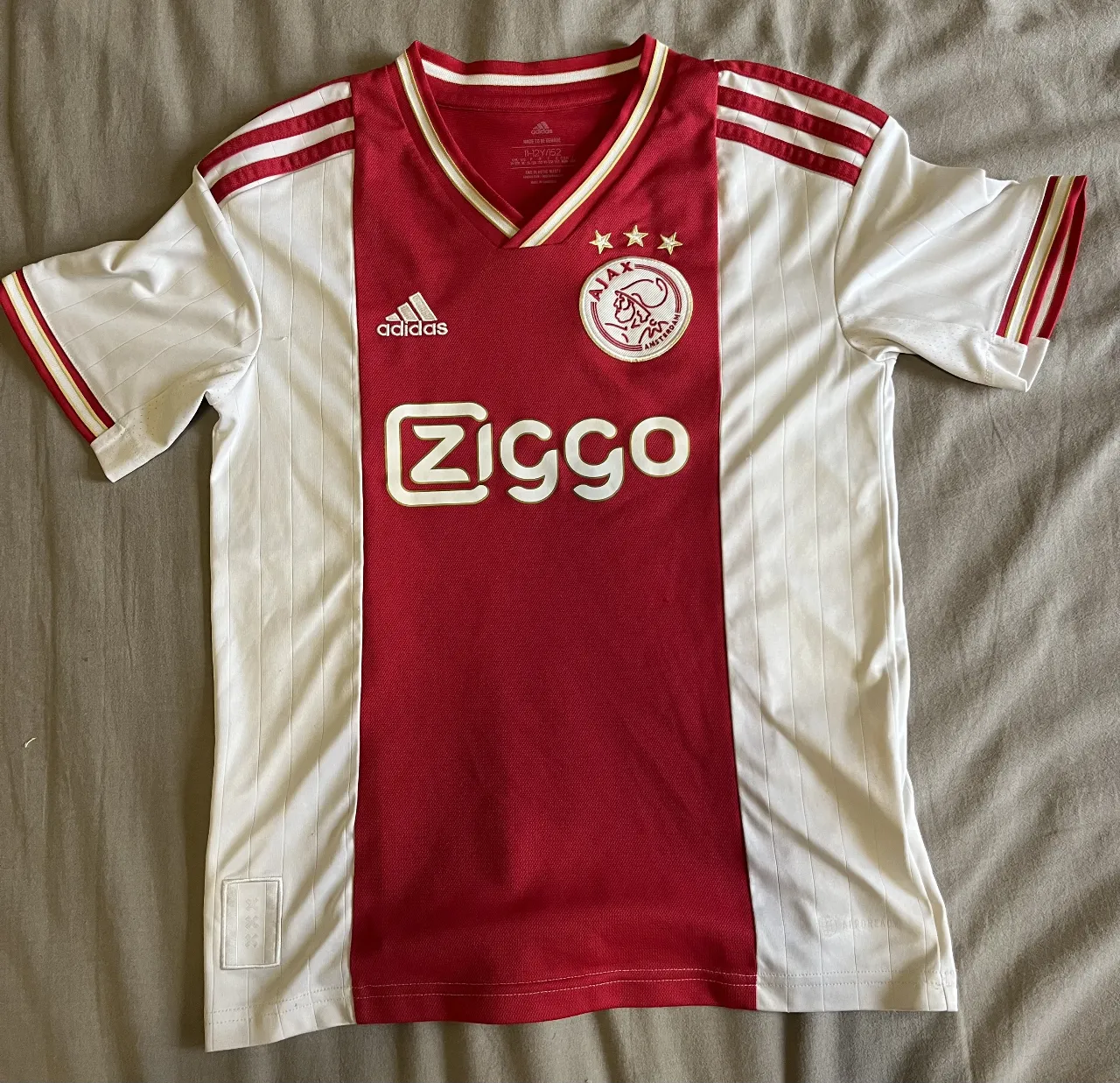 Ropa deportiva adidas · Talle 12 años / 152 cm