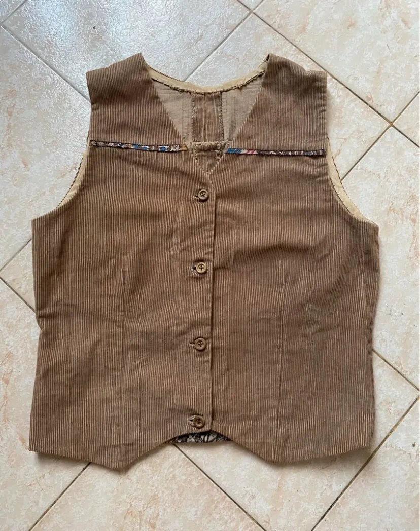 Vintage reversionada · Talle S