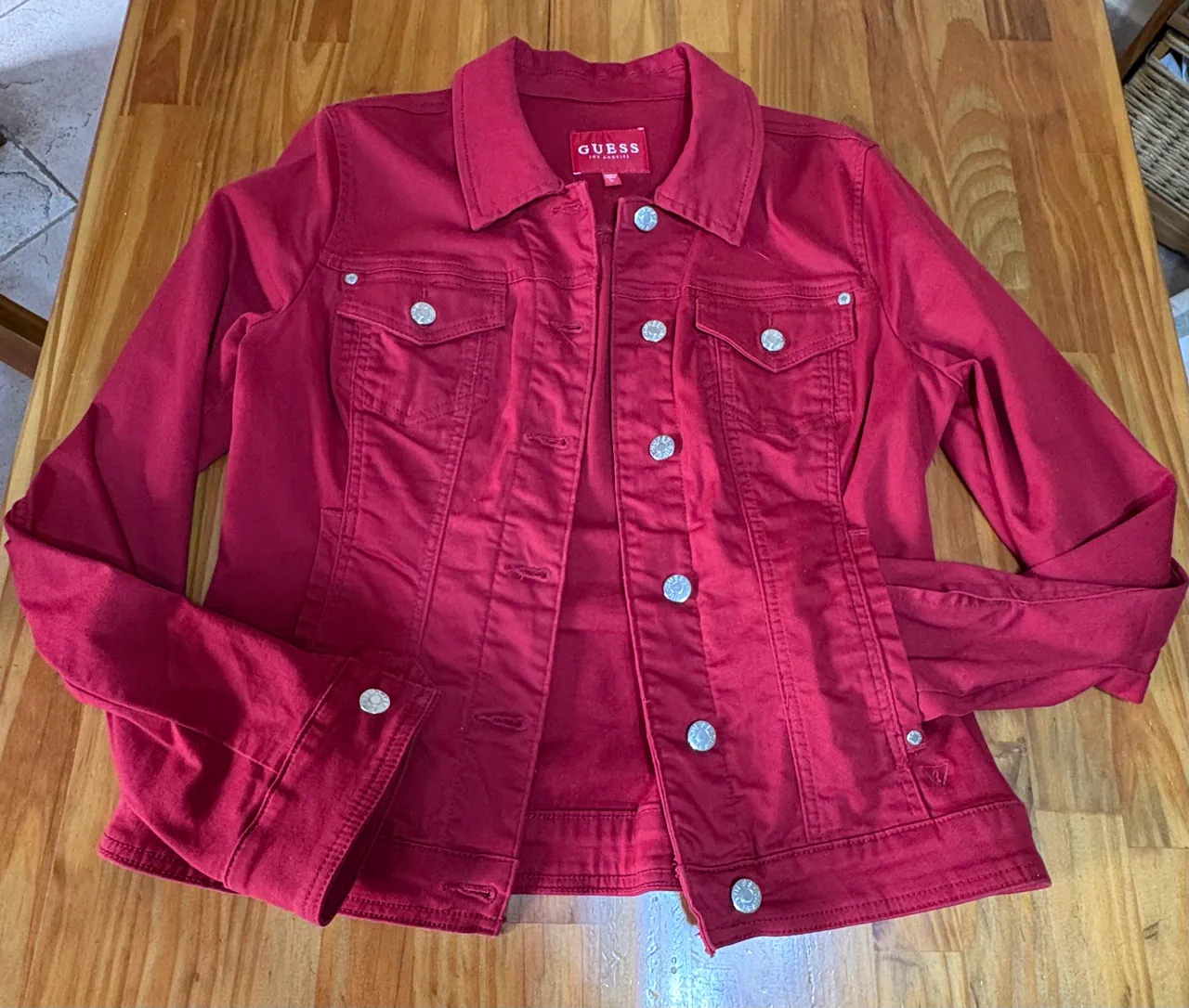 GUESS · Talle L