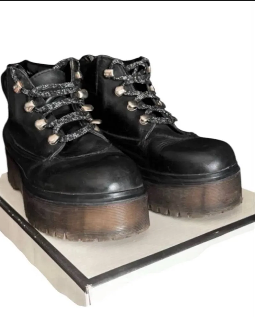 Borcegos Sarkany · Talle AR 36